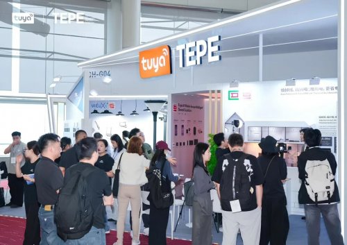 025香港秋灯展开启照明新体验AI照明能“读心” 涂鸦智能2(图5) 025香港秋灯展开启照明新体验AI照明能“读心” 涂鸦智能2(图5)